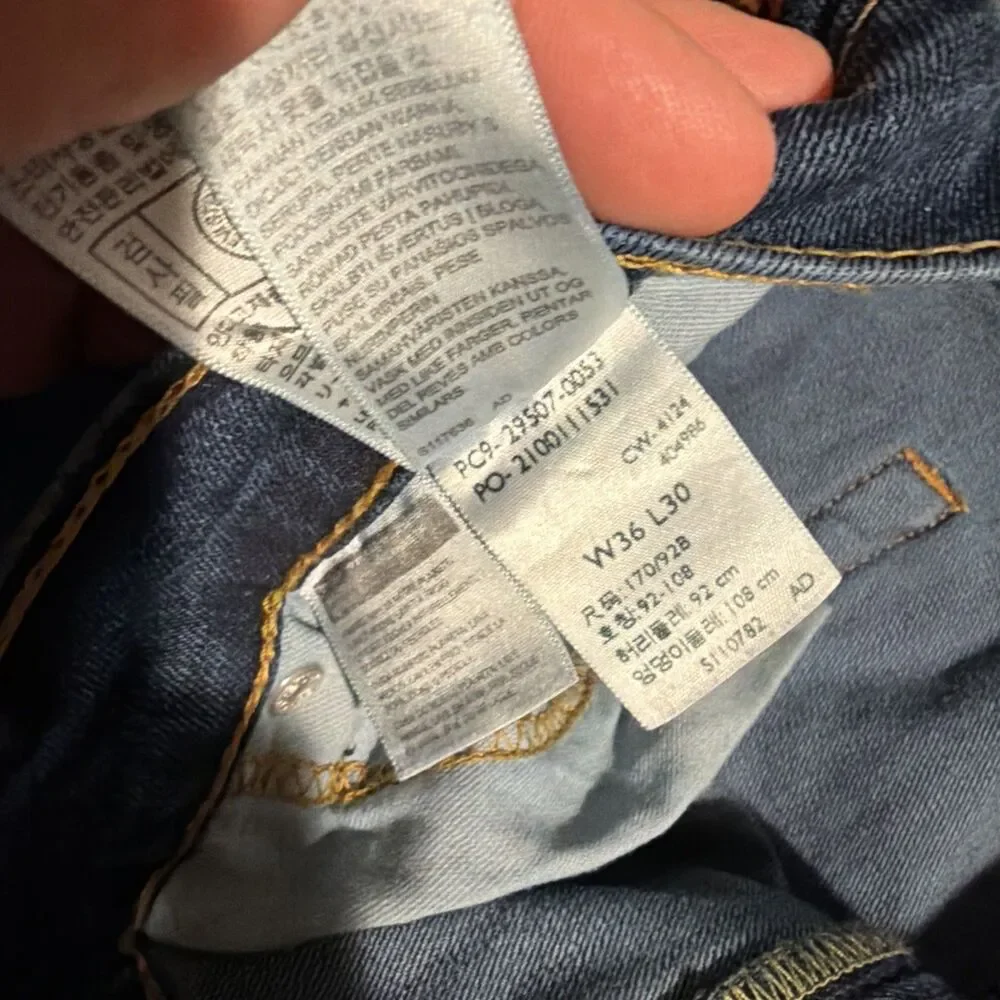 Levi's 502 Denim Jeans Mens 36x30 Blue Taper Stretch 5 Pocket Design Dark Wash